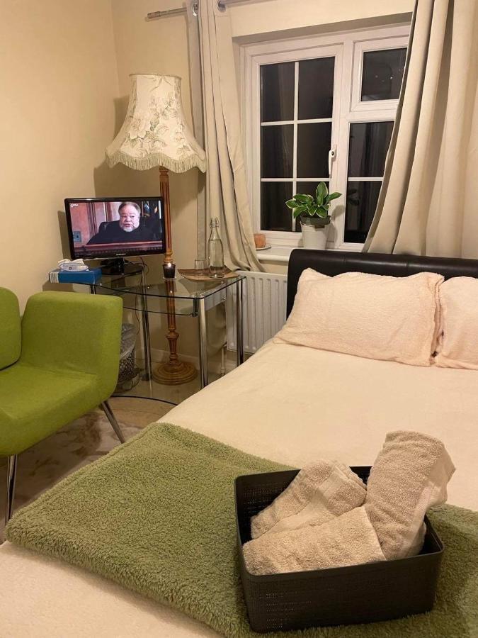 Cozy Homestay Croydon Exterior foto